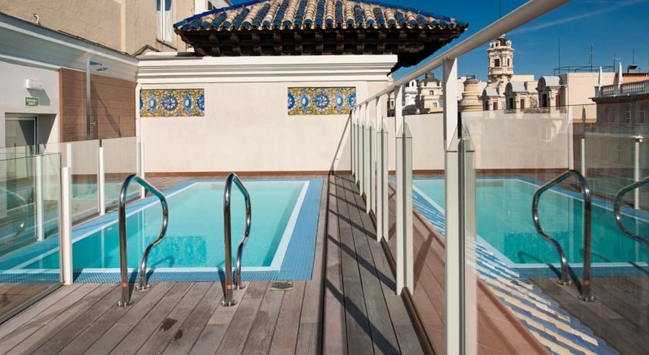 Catalonia Gran Via Madrid Hotel Exterior photo